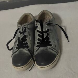 Women UGG “Tomi” Sneakers size 7